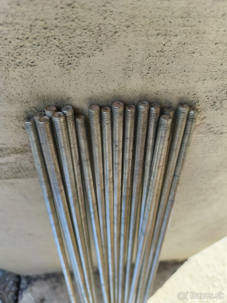 Zavitove tyce m10 - 2