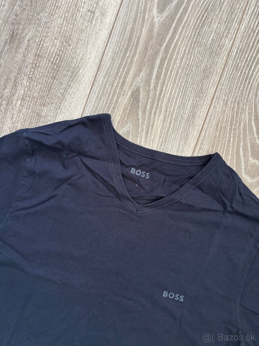 Hugo Boss tričko - 2