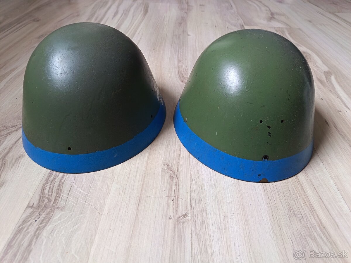 2 prilby vz. 32 - 2