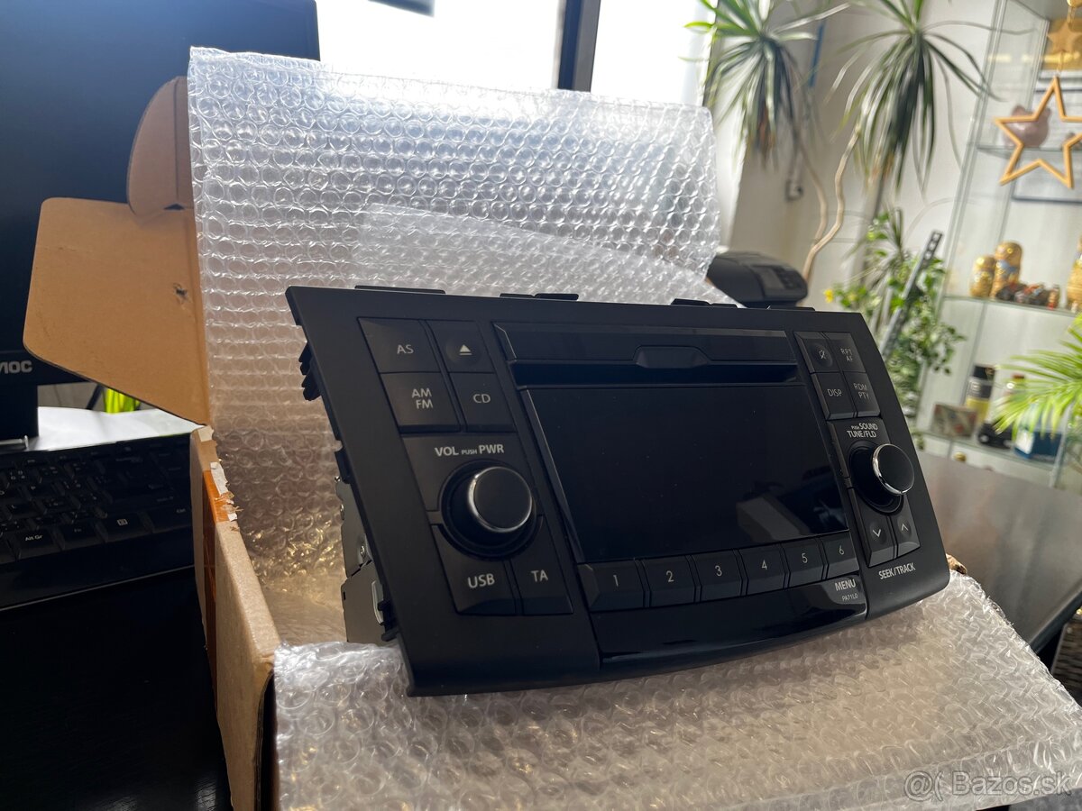 Predám originálne autorádio Suzuki Swift - 2