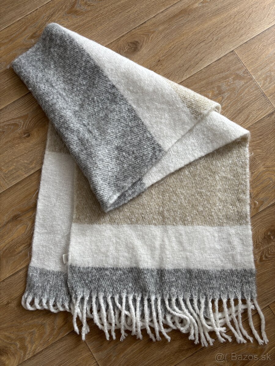 Dámsky šál Cropp - 2