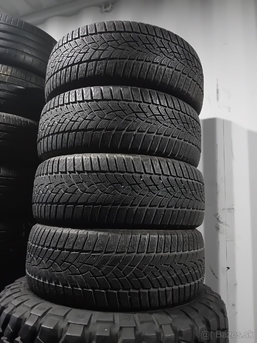 215/55R17 Zimné pneumatiky Goodyear - 2