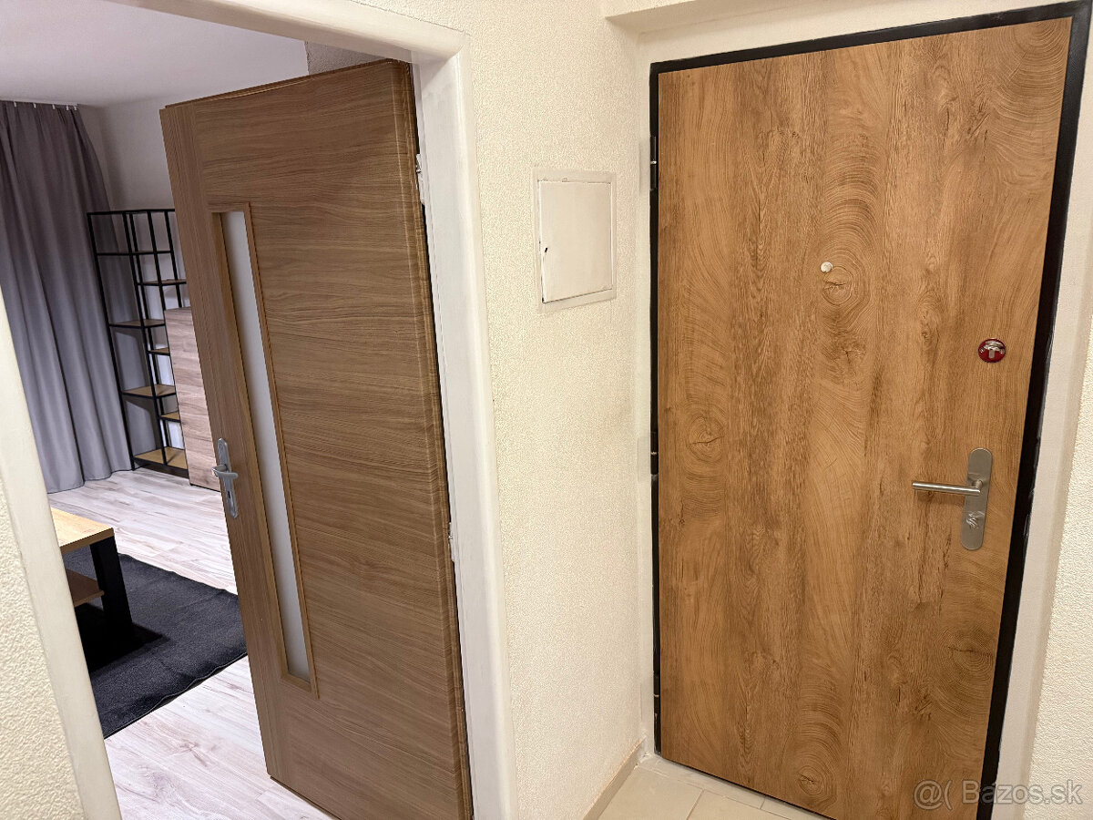 Prenájom 2-izbového bytu o rozlohe 61 m² - 2