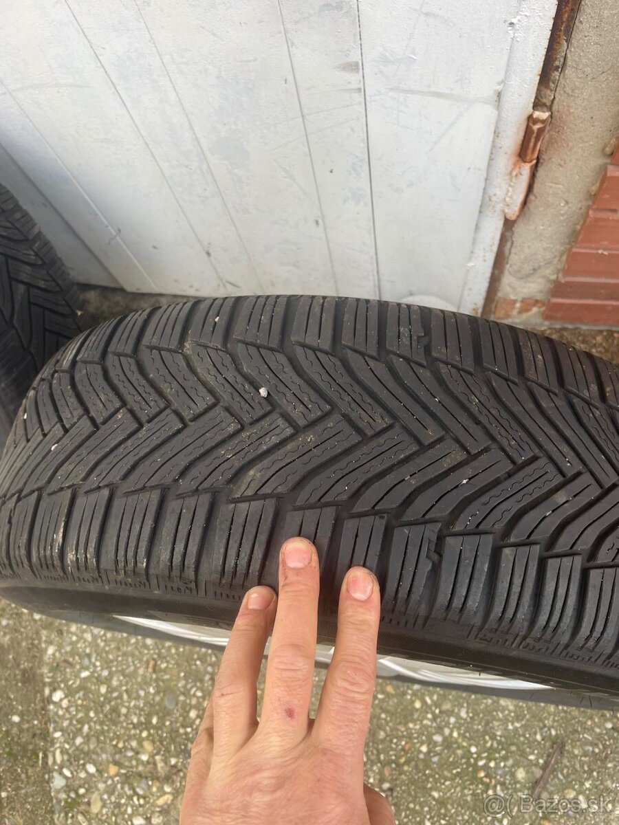 215/65/R16 - 2