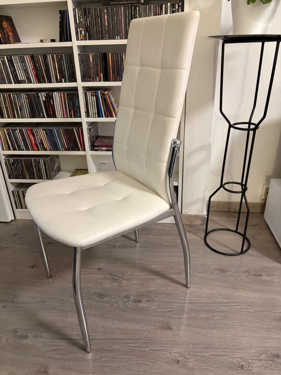 Jedálenské stoličky - 2