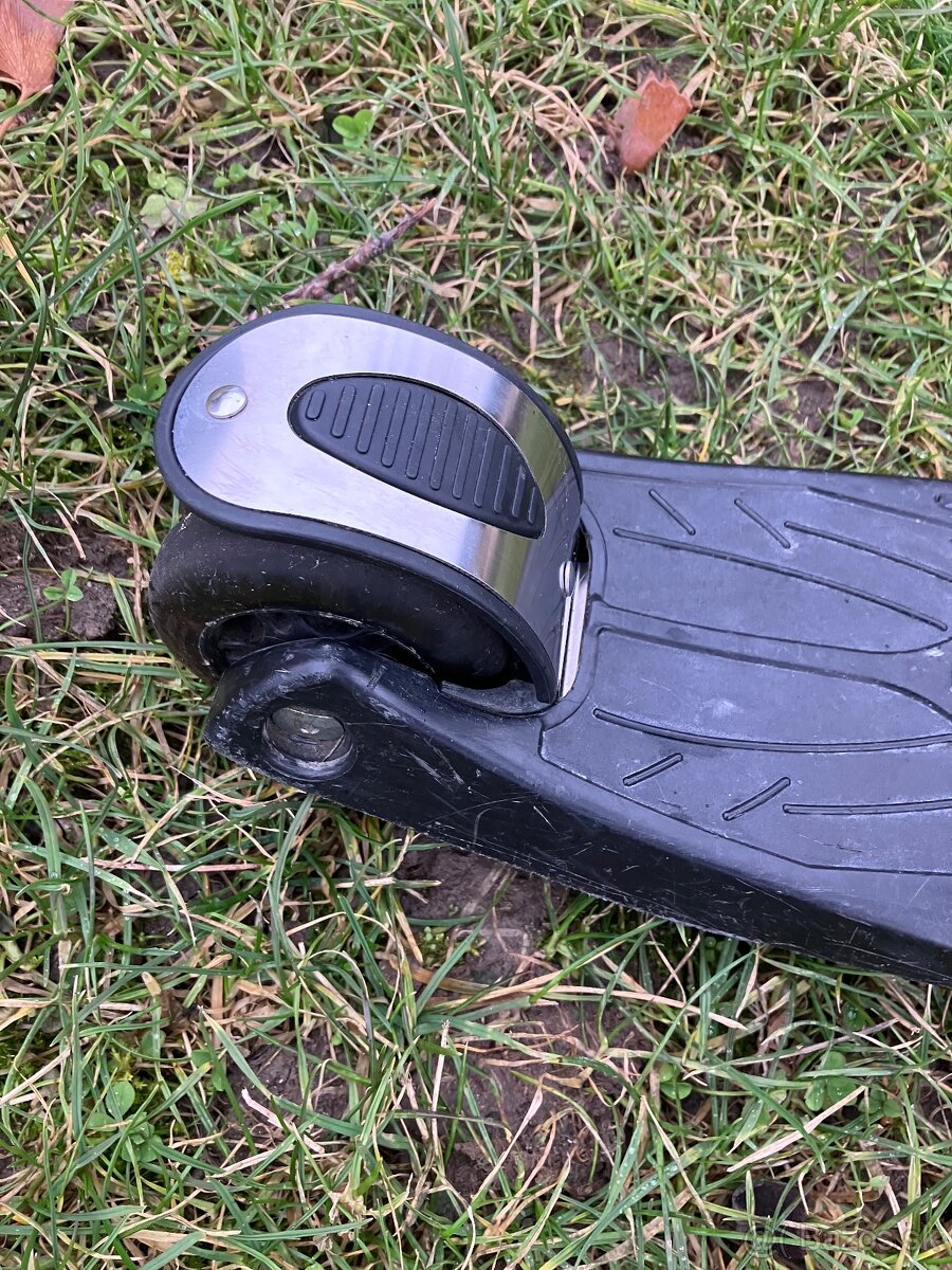 Kolobežka Micro Maxi Kickboard - 2