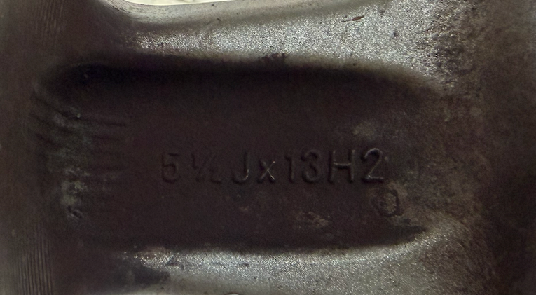 Sada hliníkových diskov R13 s pneu - 2