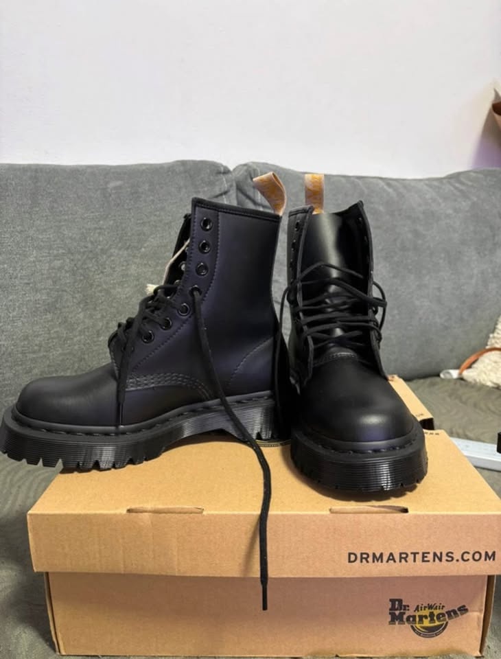 Dr Martens Vegan 1460 Mono - 2