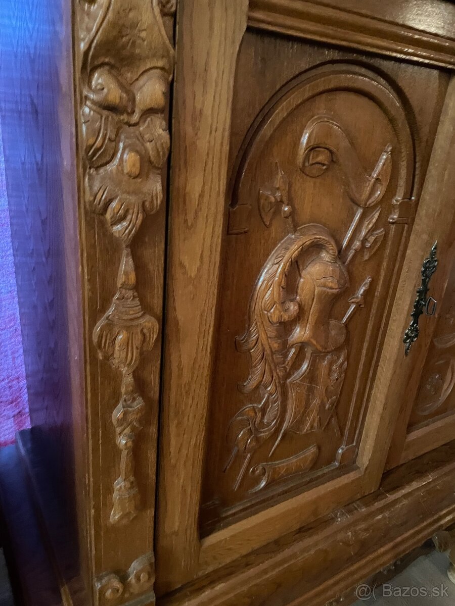 Starožitná komoda - 2