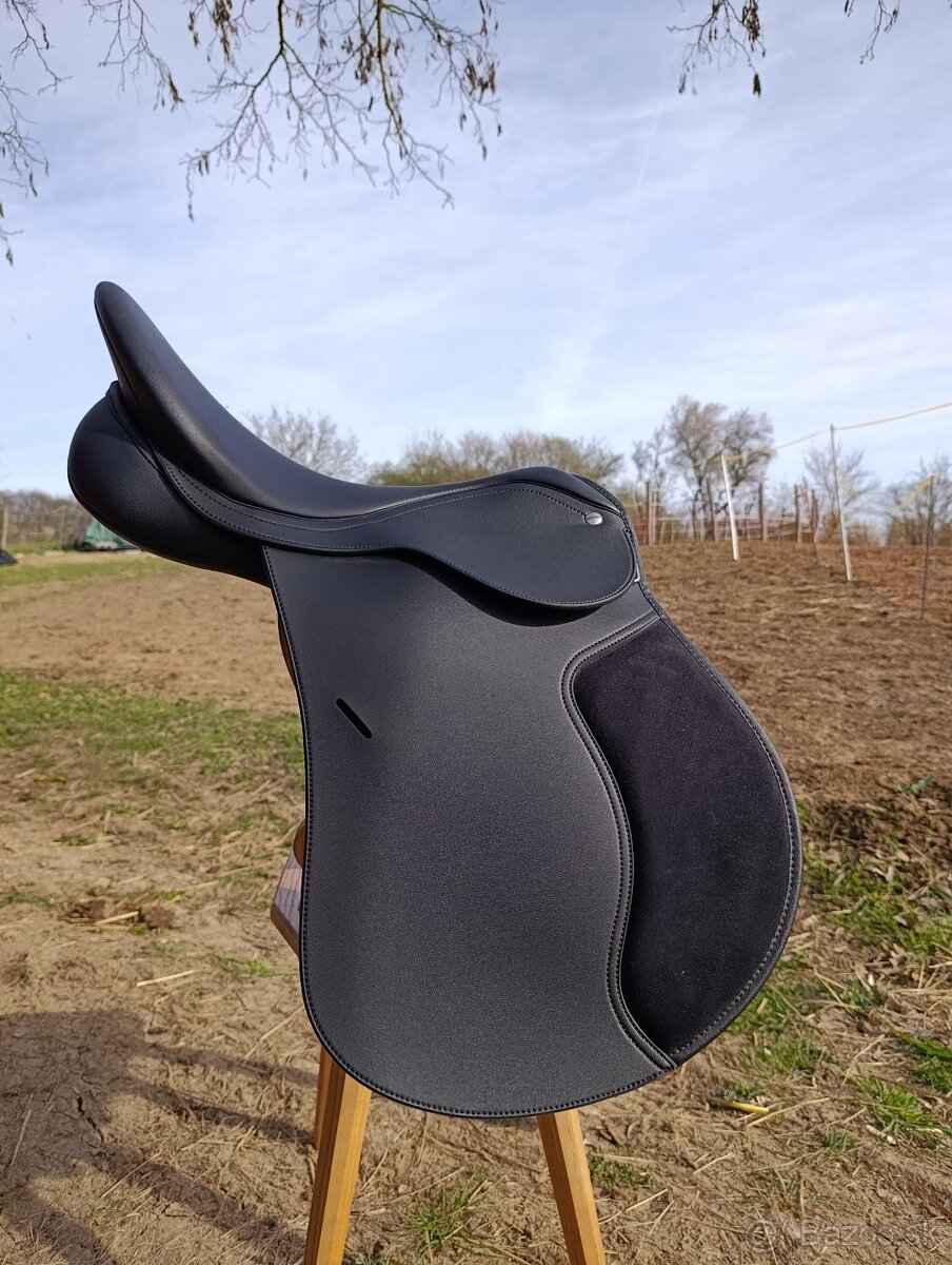 Wintec 250, posedlie 17" - 2