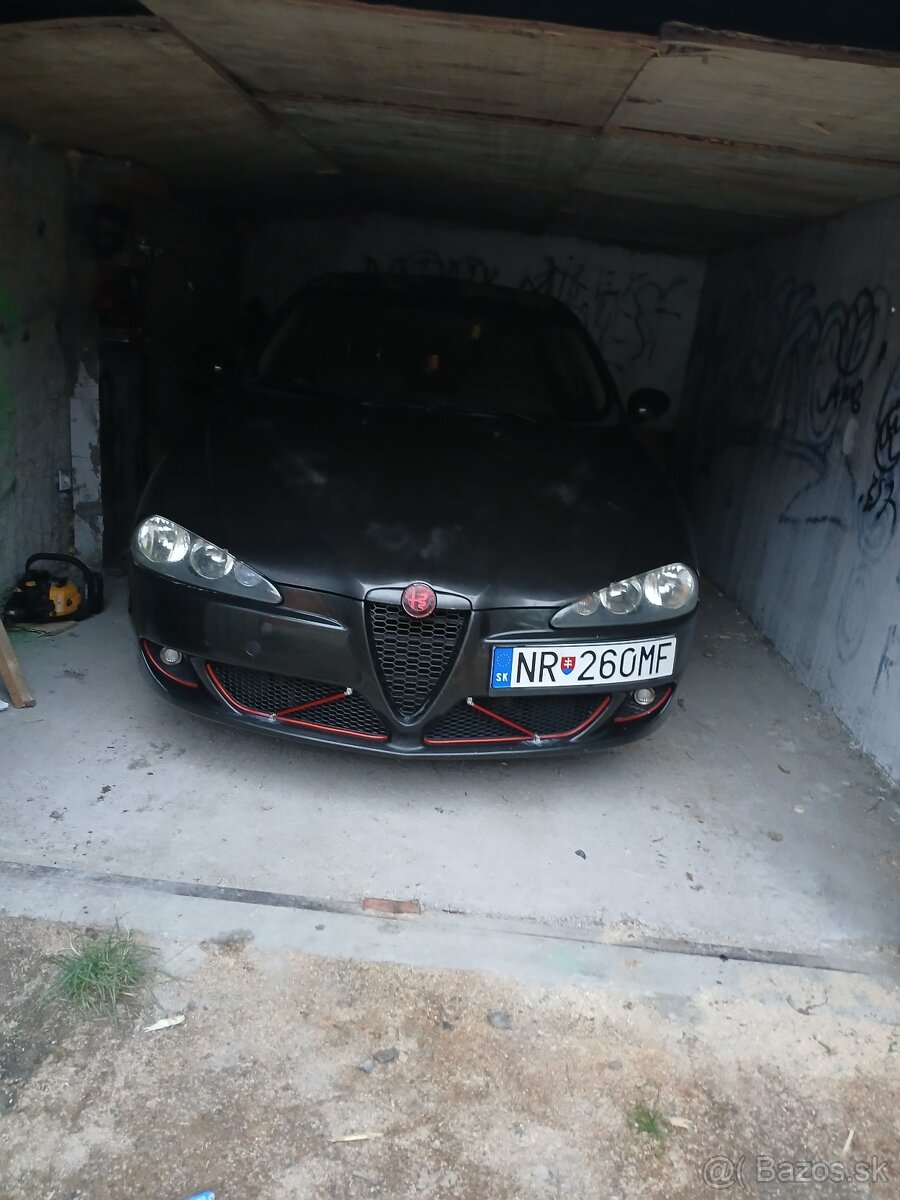 Alfa romeo 147 - 2