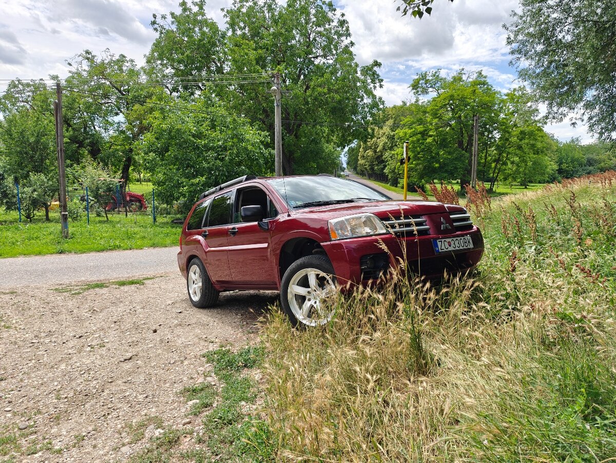 Mitsubishi Endeavour (Pajero) - 2