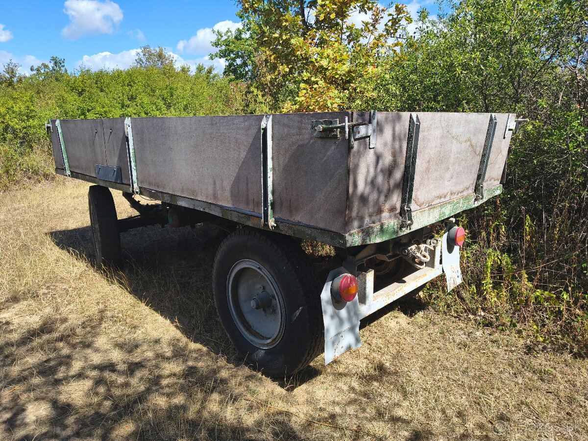 Vlečka za traktor - 2