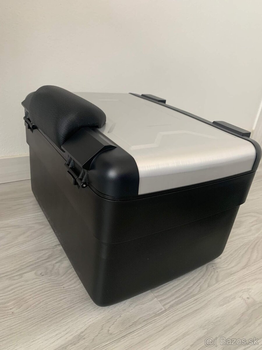 Zadný kufor na motocykel NOVÝ - 2