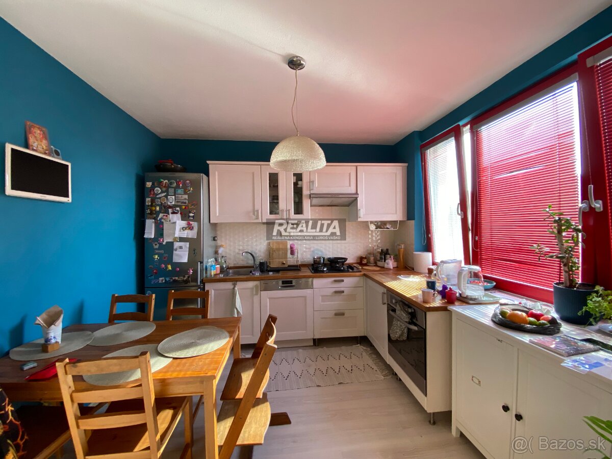 ÚTULNÝ 3-IZBOVÝ BYT, CHRENOVÁ, REKONŠTRUKCIA, BALKÓN - 2