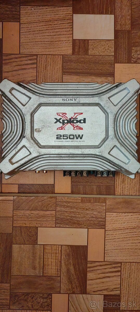 Predám Zosilovače - 2