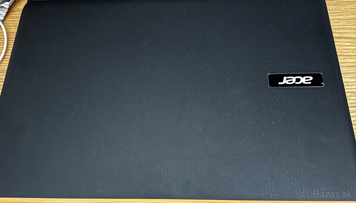 Acer Aspire ES 17 – 17,3” – pekný stav - 2