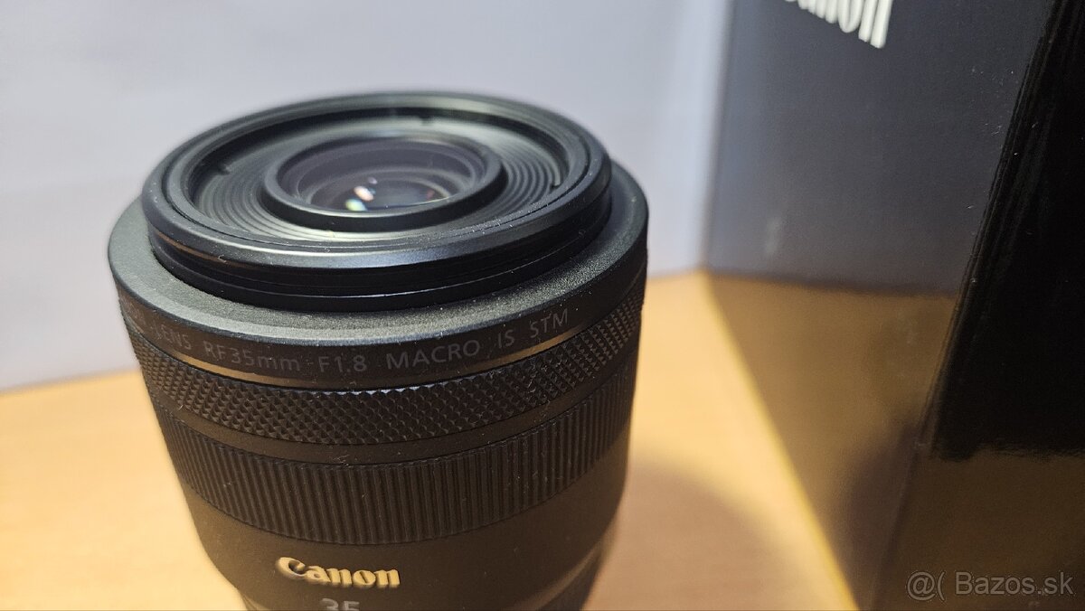Canon RF 35mm f/1.8 Macro IS STM - 2