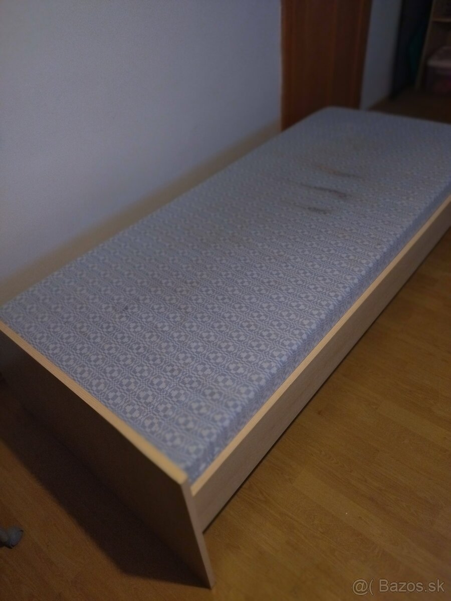 Predám posteľ - 2