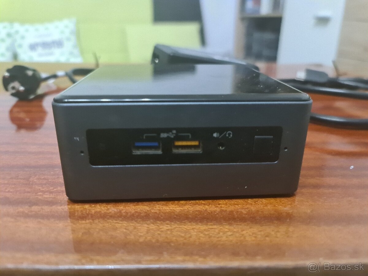 Intel NUC Kit 8i7BEH / 250GB / 32GB / 2019 - 2