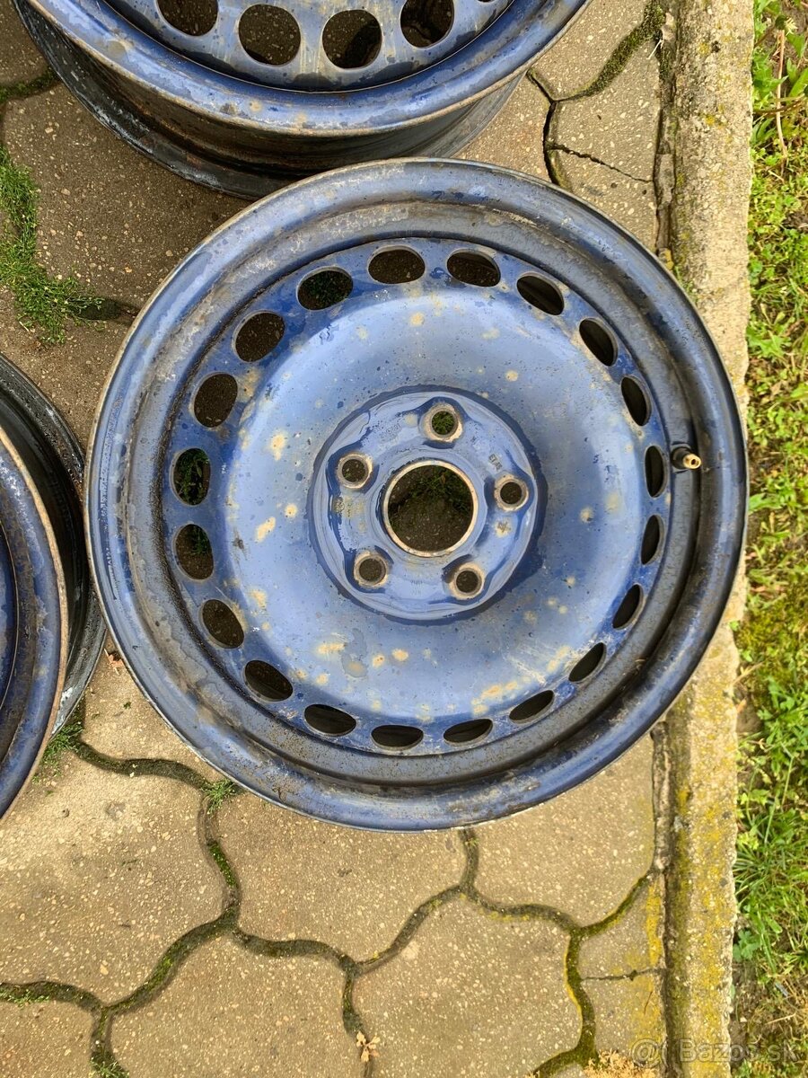 Predám 4ks plechové disky 5x112 R15 - 2