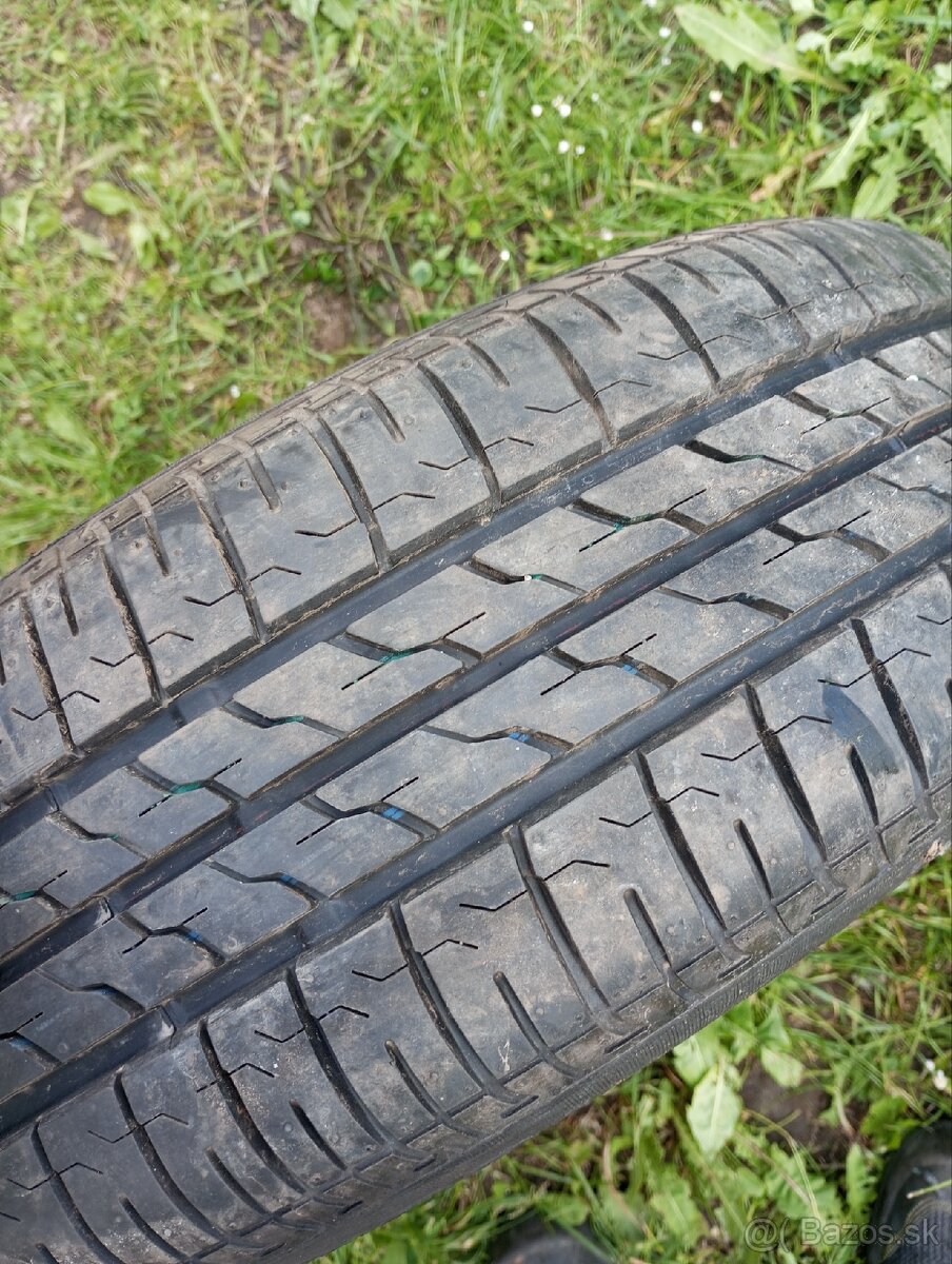 Originál, rezerva R15 Nissan - 2