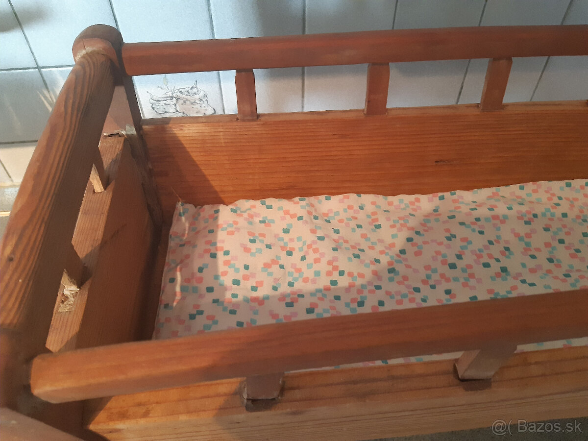 Retro starožitná drevená kolíska pre bábiky - 2