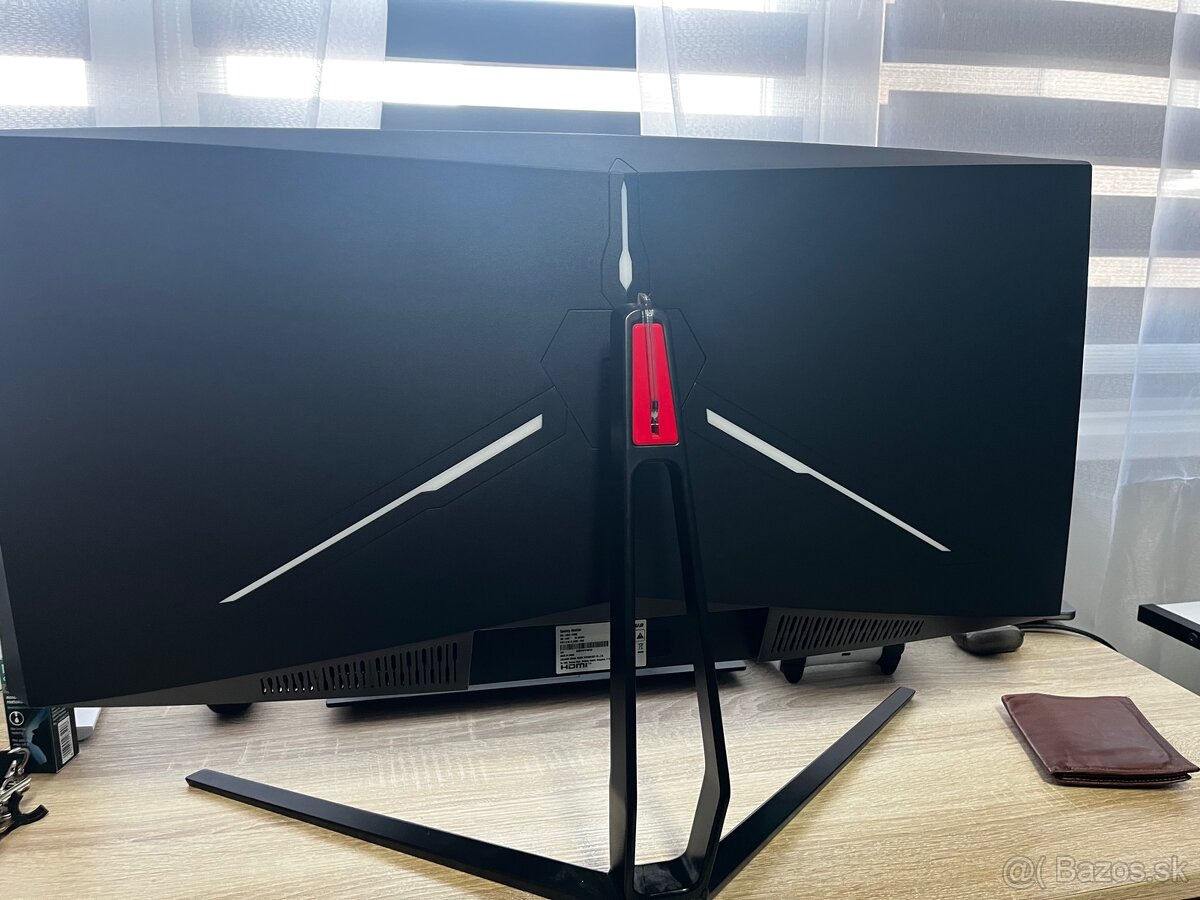 34” Dahua LM34-E330C - 2