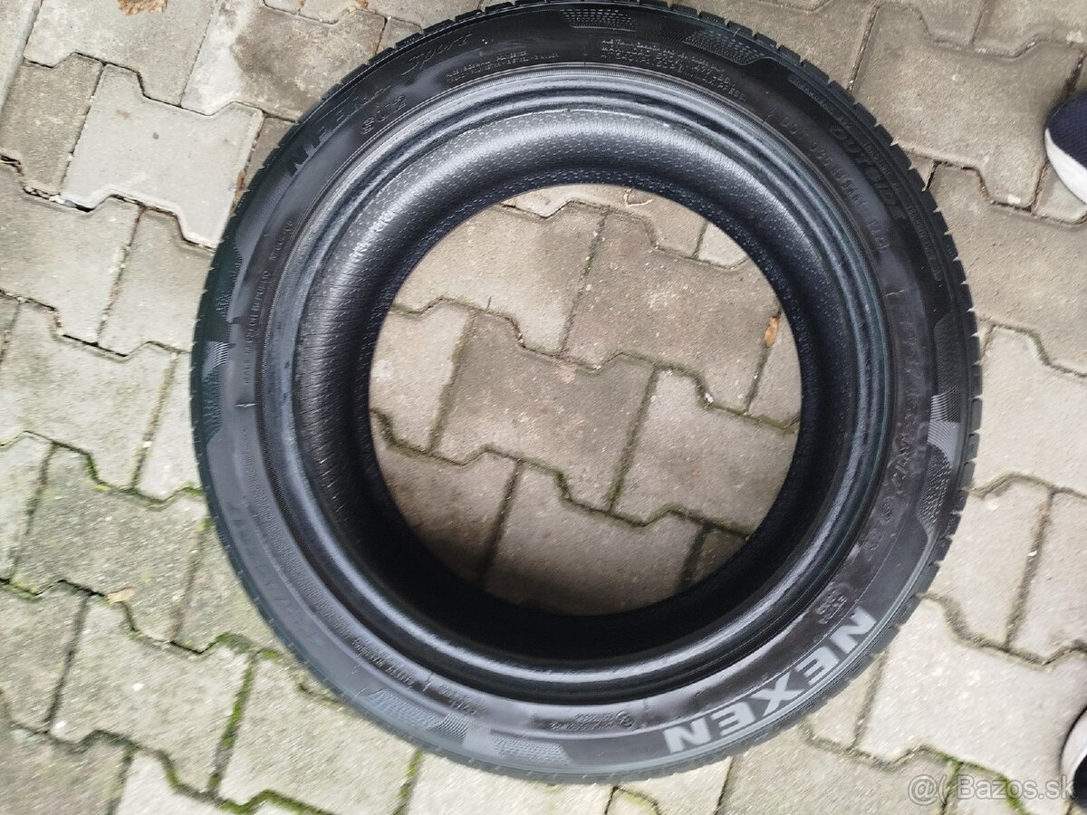 Predám pneumatíky 225/45-17 - 2