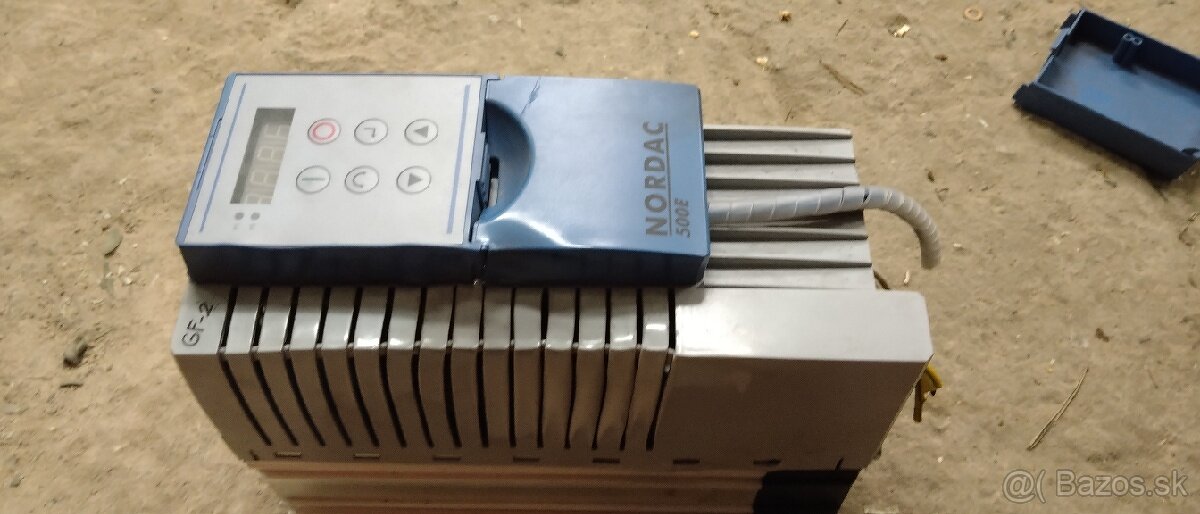 Frekvencny menič NORDAC 4kW + ovládací panel s displejom - 2