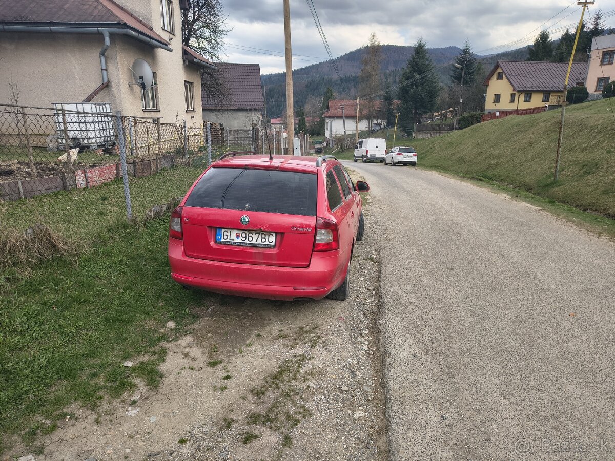 Škoda Octavia - 2