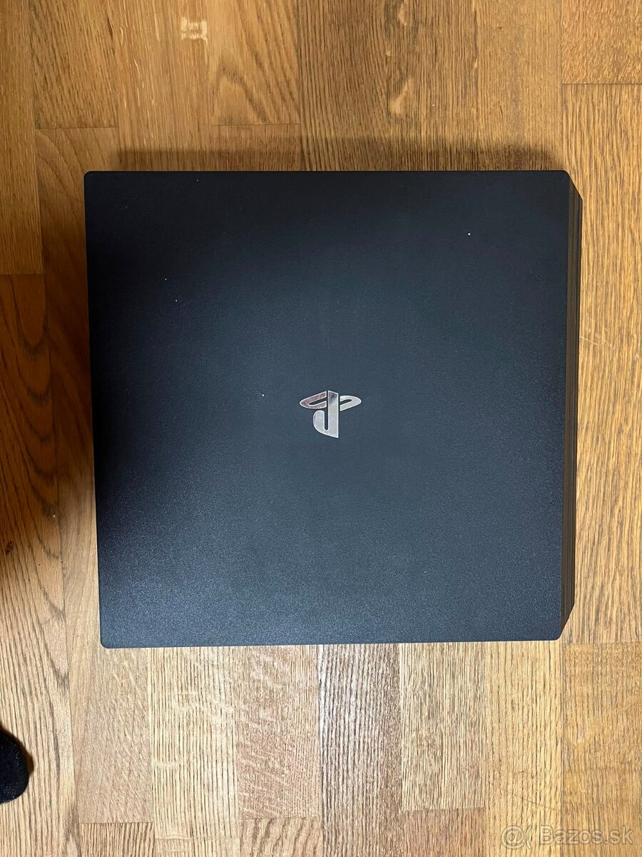 Playstation 4 Pro - 2