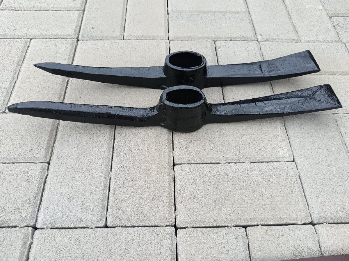 Predám kotlík na guláš + trojnožku, pílka na ytong, krompáče - 2