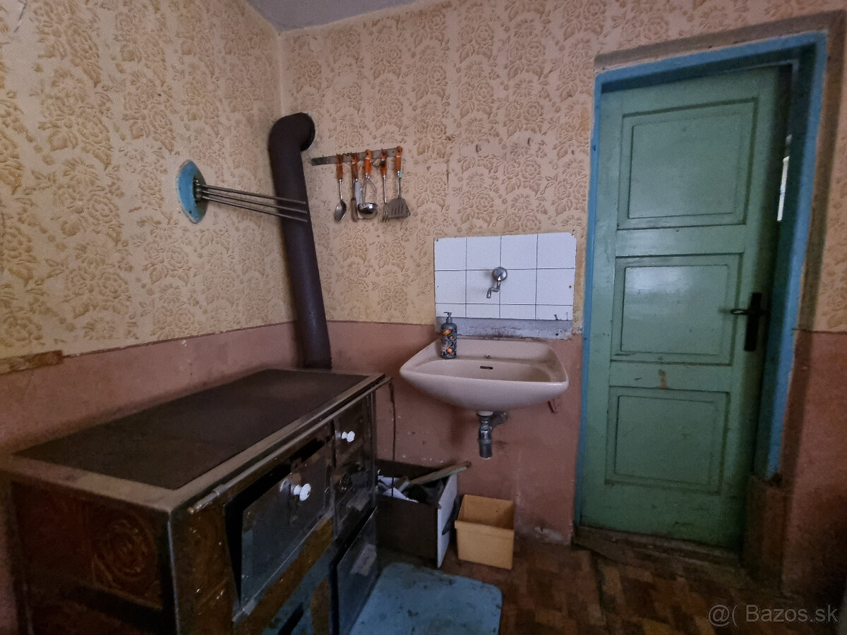 RD - CHALÚPKA a POZEMOK 1581 m2 KRAJNÉ -KOPANICE - 2