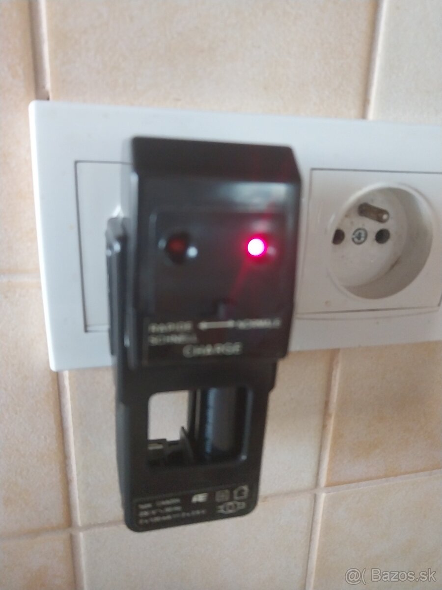 Nabijacka AA baterii - 2