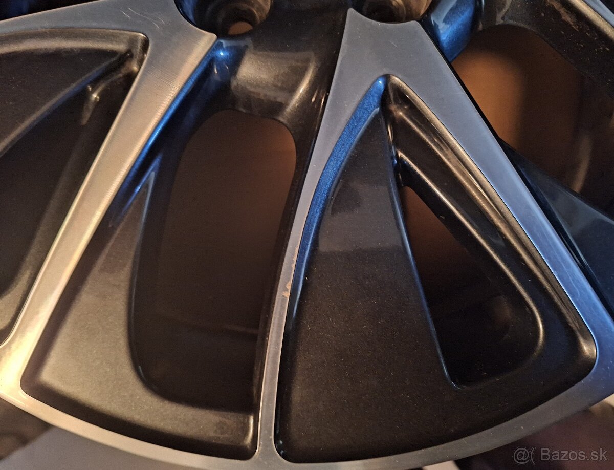 alu kolesá SUZUKI S CROSS R17 - 2