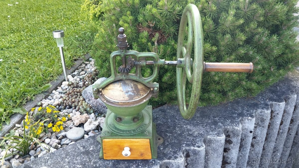 vELMI STARÝ Mlyncek na kávu Leinbrock IDEAL no.2 s rumpálem - 2