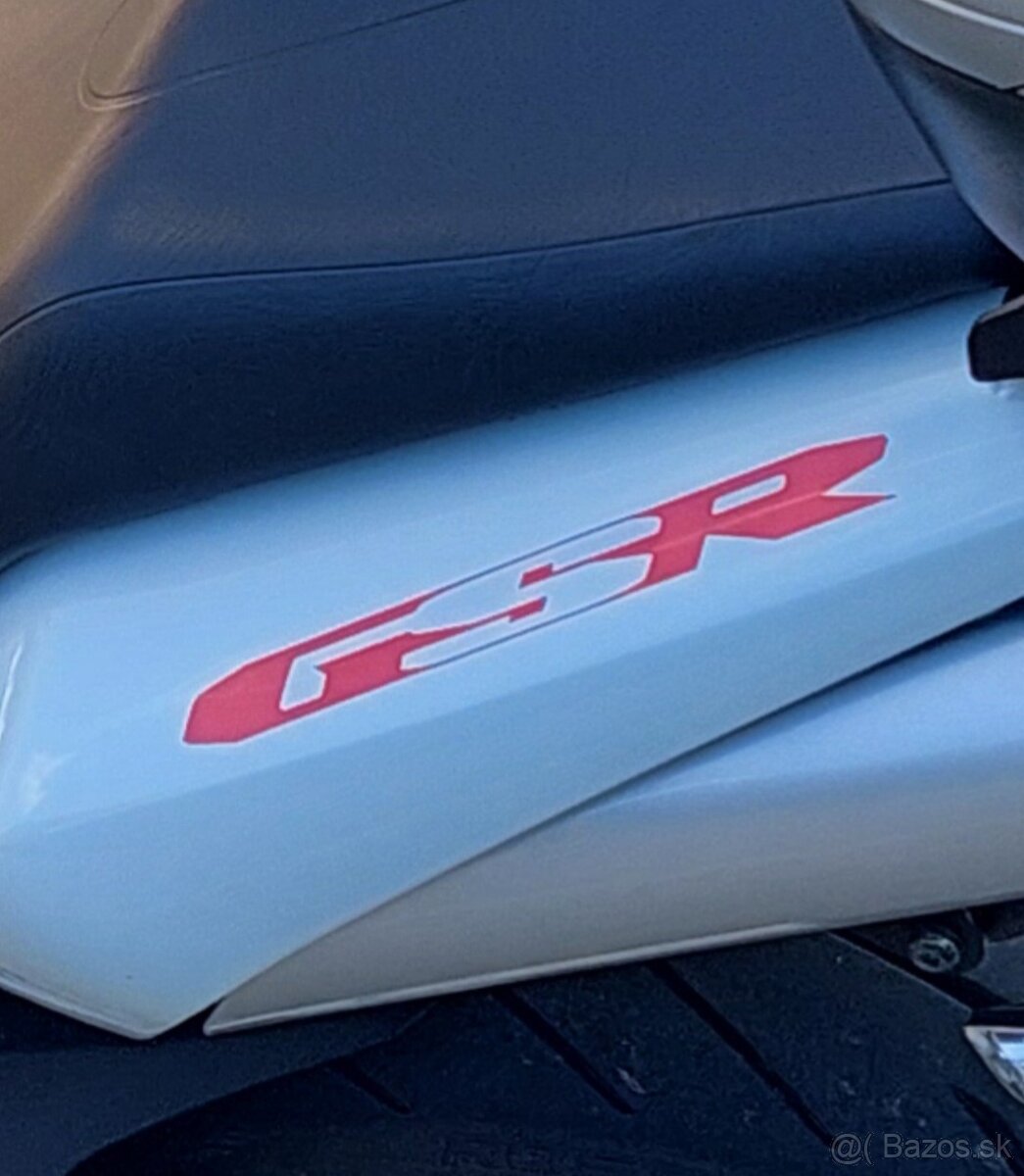 Nalepka suzuki gsr 600 - 2