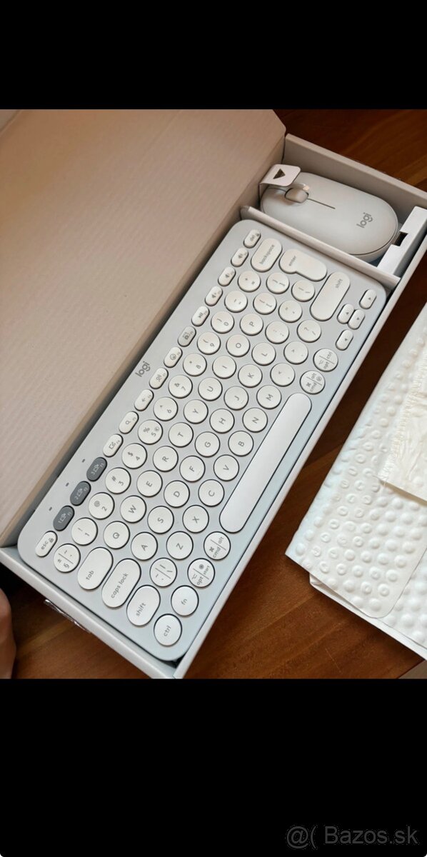 Logitech klávesnica s myškou - 2