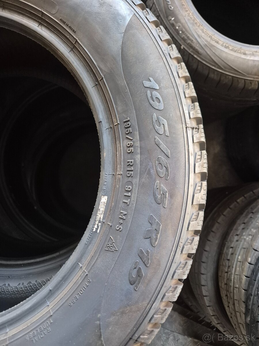 Pneumatiky pirelli 195/65 R15 zimné - 2