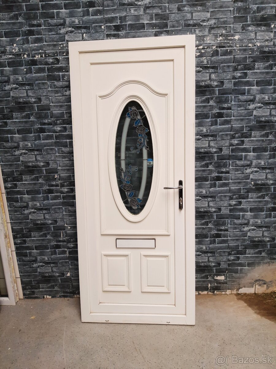 Plastové dvere Č. 131. Ľ - 2