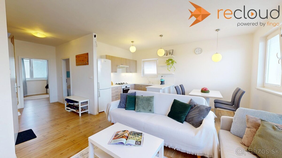 REZERVOVANÉ - Krásny 3 izbový mezonetový byt s veľkou teraso - 2