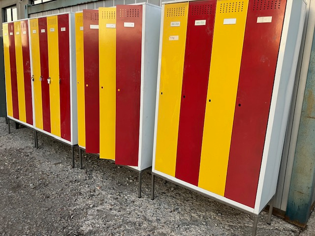 Šatníková skrinky kovové - 2