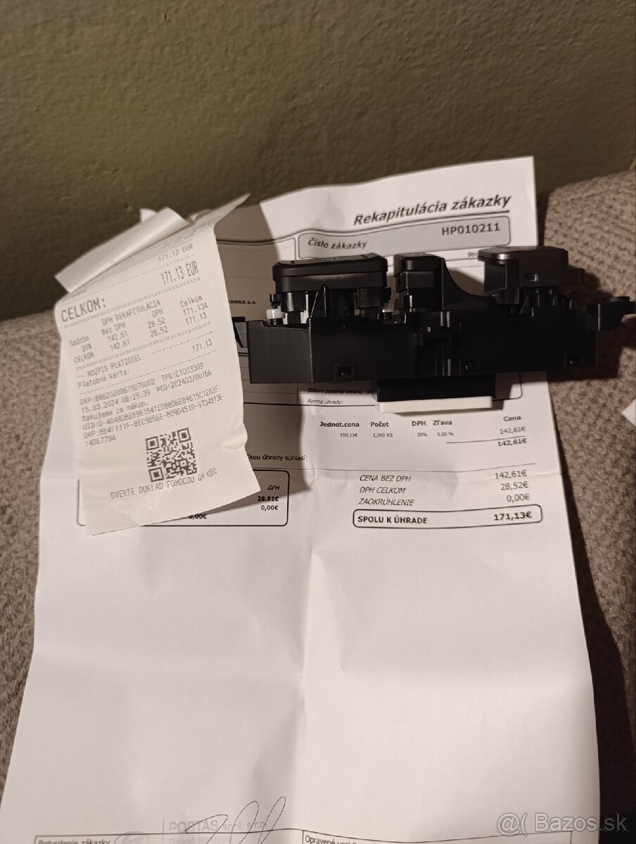 Tlacidlo EPB ,AUTOHOLD, VYHRIEVANIE SEDACKY na Hyundai - 2