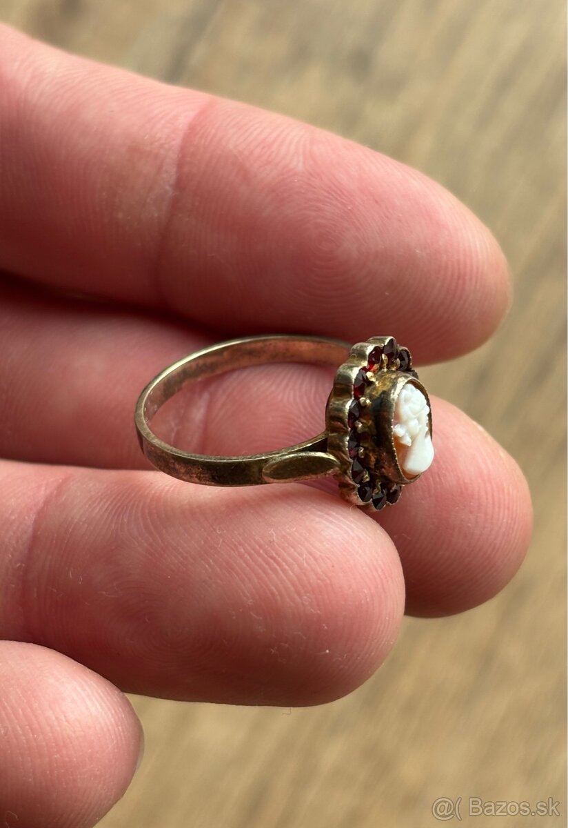 Strieborný prsteň - kameja, cesky granat - 2