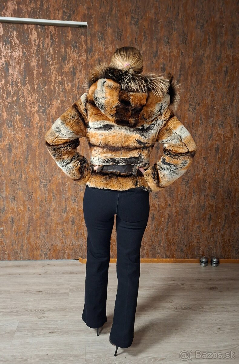 Luxusný pravý hnedý kožuch s kapucňou veľ. S - 2