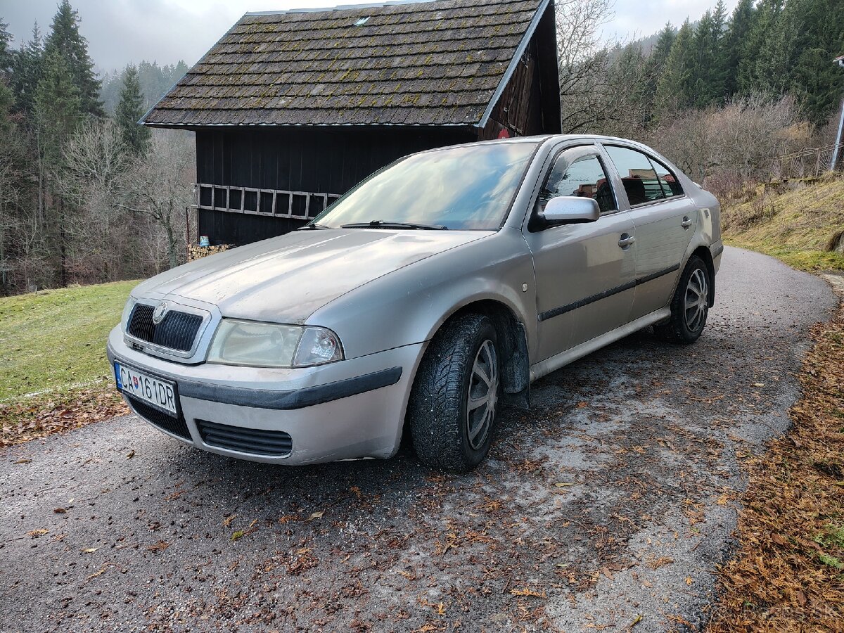 Škoda Octavia 1,6 benzín - 2