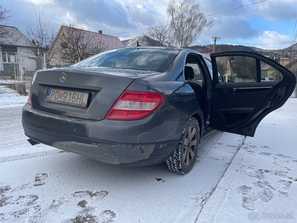 Mercedes c180 kompresor w204 - 2