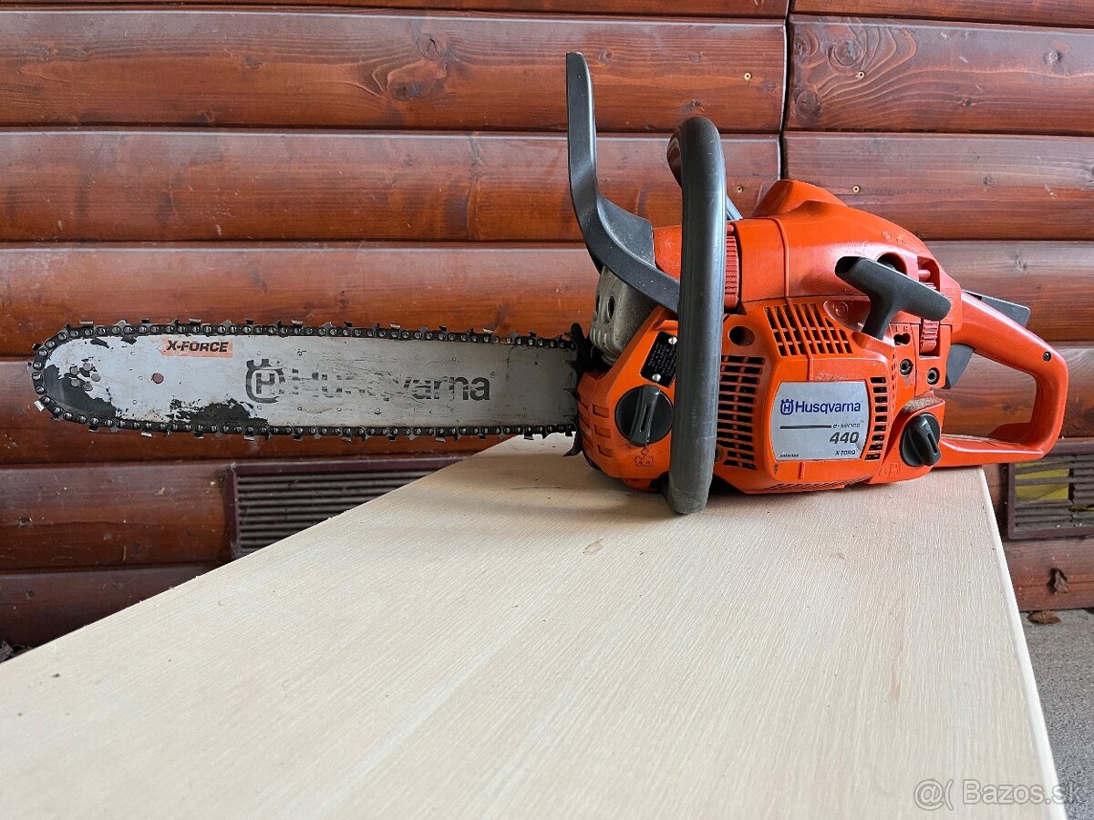 Husqvarna 440 motorová píla - 2