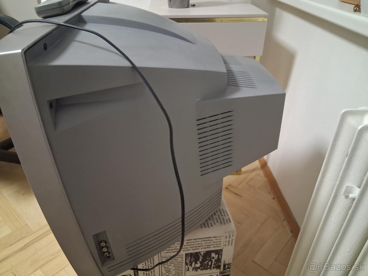 Darujem funkčný TV - 2